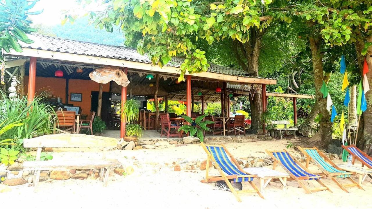 Koh Jum Coral Bay Resort Екстериор снимка